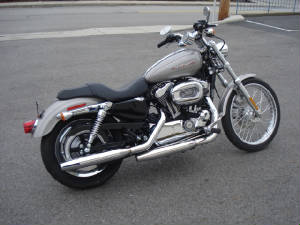 2007XL1200CSilver-7-C1.JPG